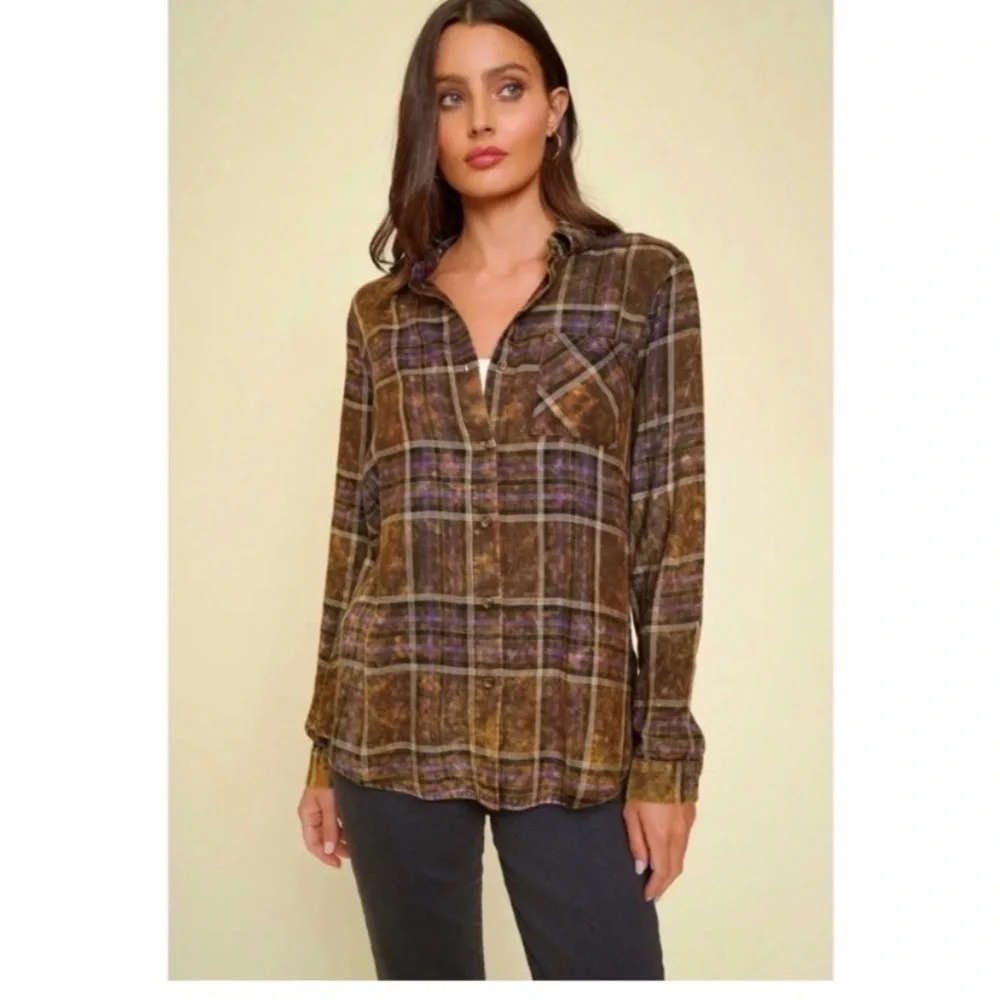 MYSTREE Washed Plaid Flannel Top - Picture 4 of 8